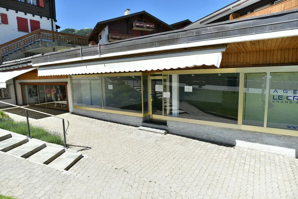 Charmanter Gewerberaum im Herzen von Crans – Foto 7 von 11