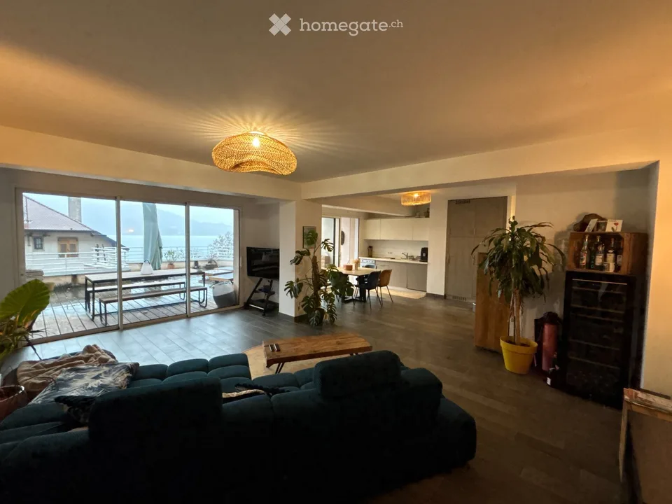 Appartamento con terrazza di 94 m² e vista sul Lago di Annecy