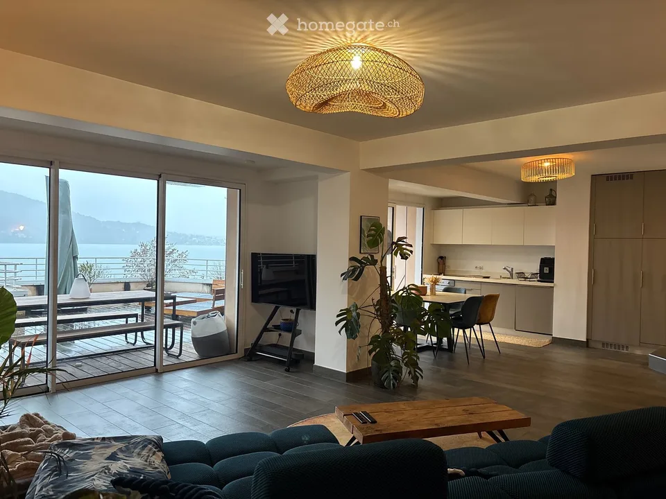 Appartamento con terrazza di 94 m² e vista sul Lago di Annecy