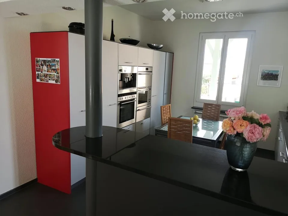 Maison unifamiliale / maison à plusieurs générations avec histoire et caractère à Pratteln – à partir de septembre 2026