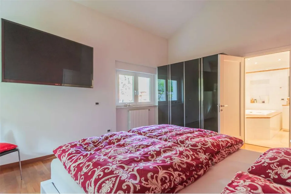 Ampia villa di lusso in posizione tranquilla e soleggiata con splendid – foto 11 di 13