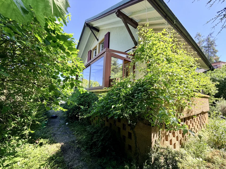 En exclusivité - Chailly - Maison de caractère dans un écrin de verdure poétique