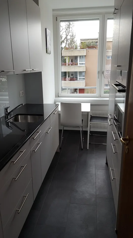 REDUCED!!!Business Apartment quiet & central with magnificent panoramic view! – Foto 11 von 13