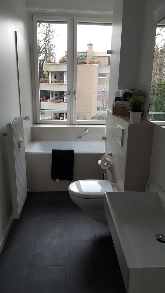 REDUCED!!!Business Apartment quiet & central with magnificent panoramic view! – Foto 9 von 13