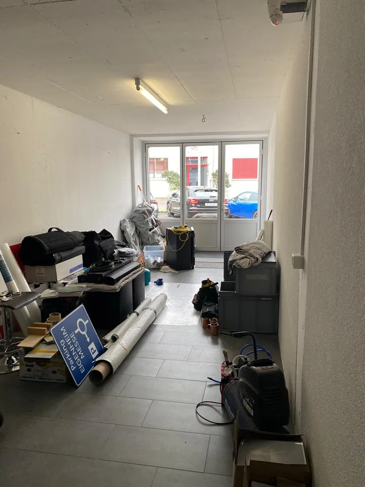 Helles Büro (110m2) mit Lager (45m2) an zentraler Lage in Täuffelen – Foto 9 von 12