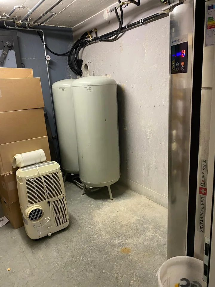 Helles Büro (110m2) mit Lager (45m2) an zentraler Lage in Täuffelen – Foto 11 von 12