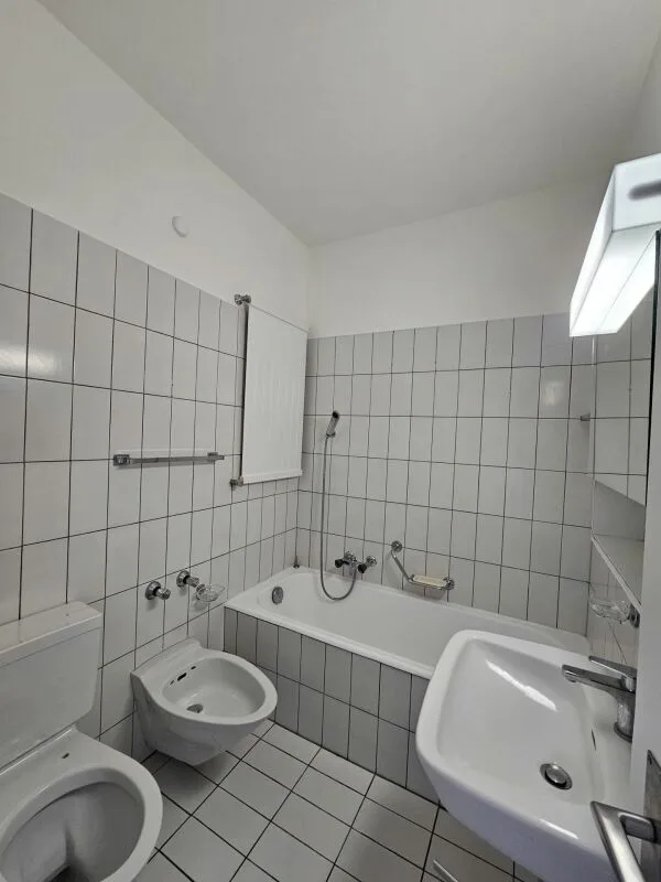 3,5 Lokale in strategischer Zone – Foto 8 von 9