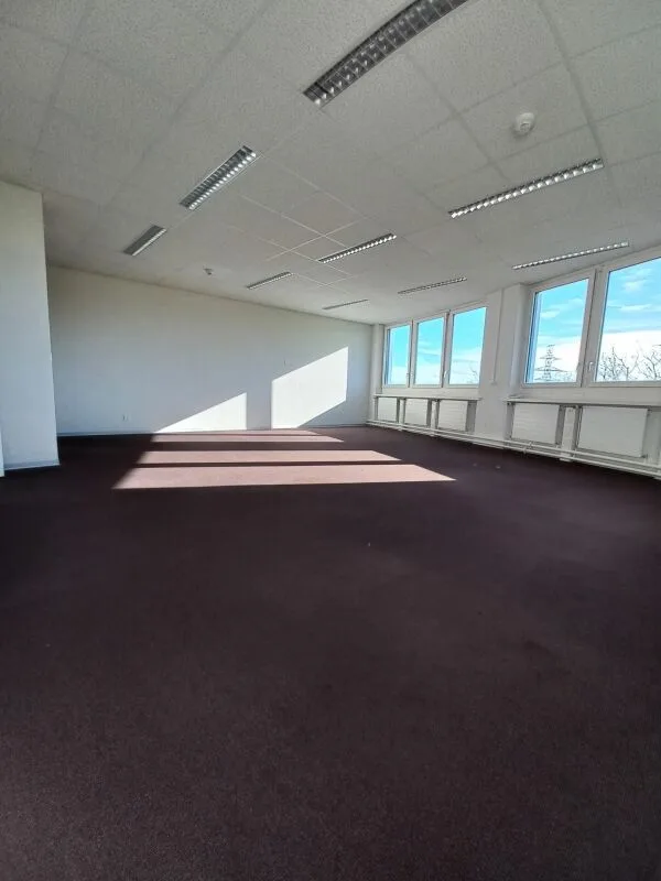 Bürofläche im 1.OG zu vermieten