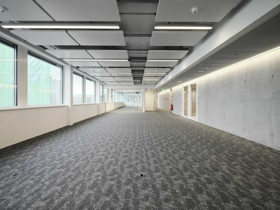 Espaces de bureau entièrement aménagés dans le cluster Life Science Stücki Park