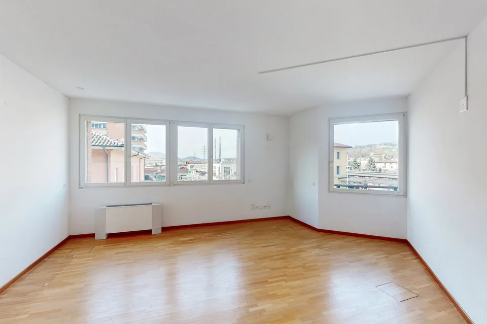 Bürofläche von Prestige in Mendrisio 170 m² funktional und hell – Foto 11 von 13