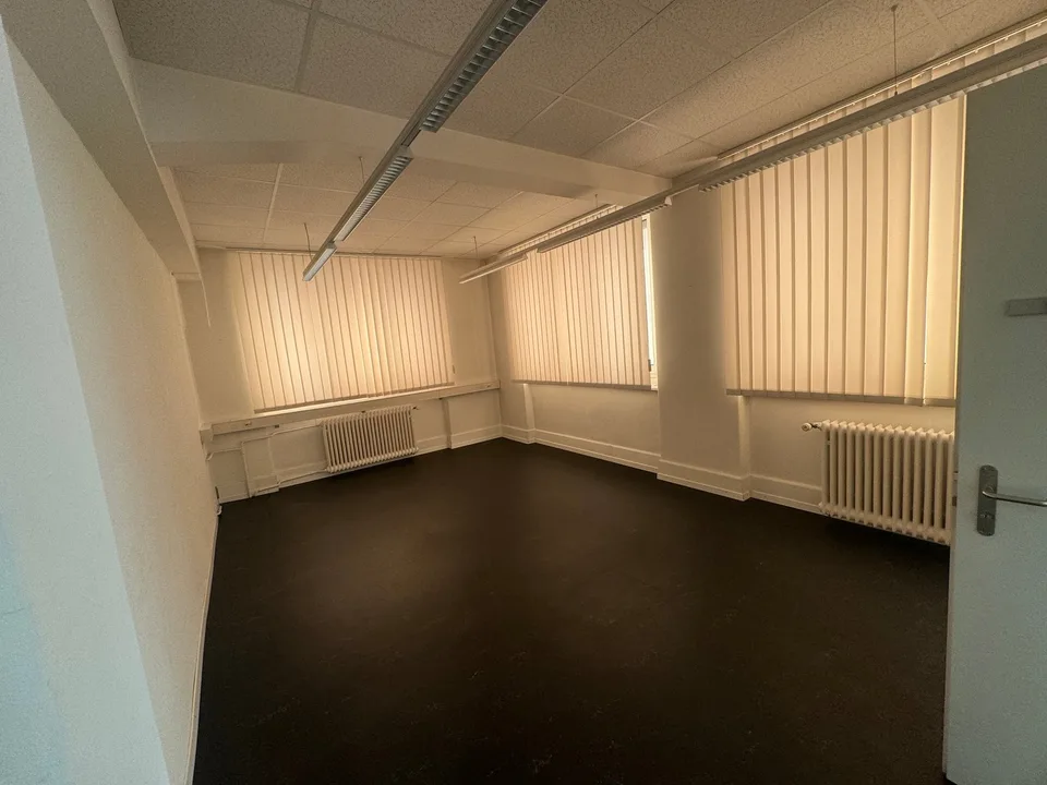 Gewerbefläche zu vermieten / Büro