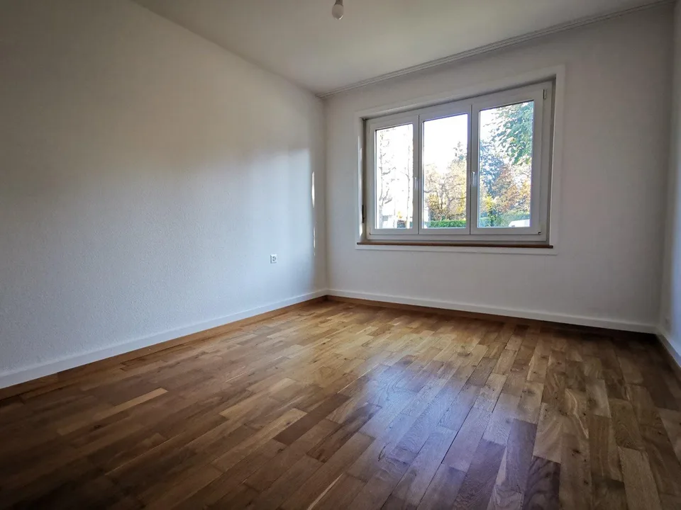 Helle 3-Zimmer-Wohnung mit Balkon an der General-Dufour-Strasse in Biel – Foto 9 von 13