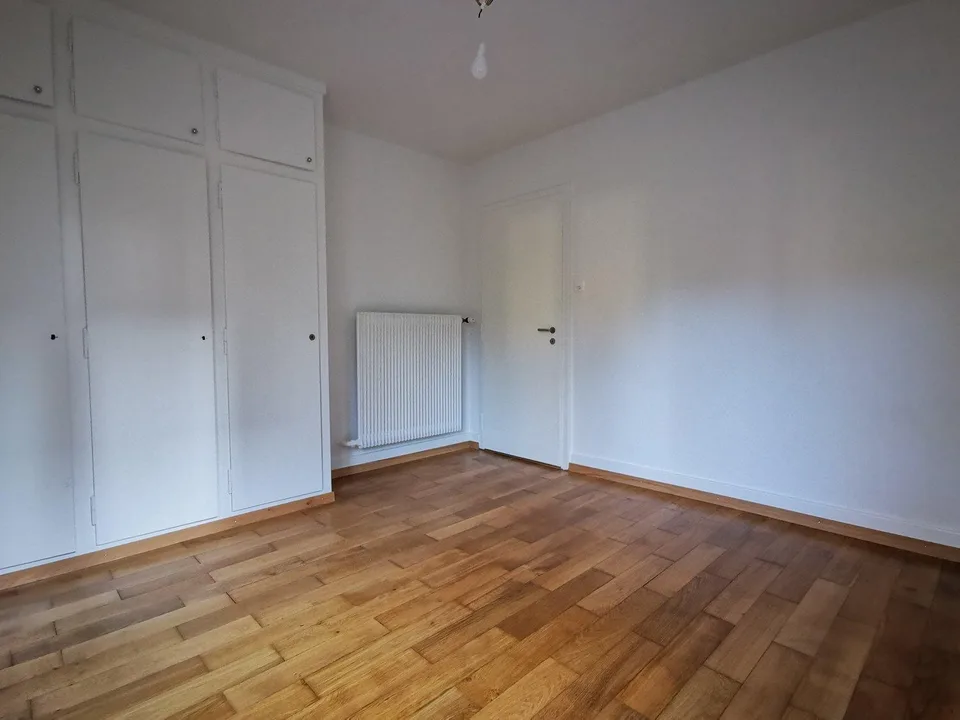 Helle 3-Zimmer-Wohnung mit Balkon an der General-Dufour-Strasse in Biel – Foto 8 von 13