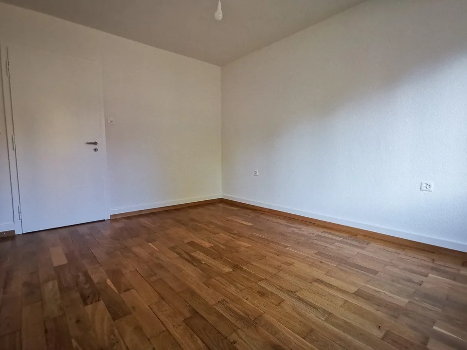 Helle 3-Zimmer-Wohnung mit Balkon an der General-Dufour-Strasse in Biel – Foto 10 von 13