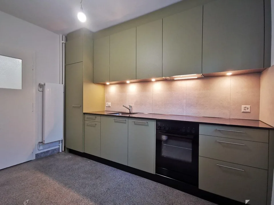 Appartement 3 pièces lumineux avec balcon sur la General-Dufour-Strasse à Biel