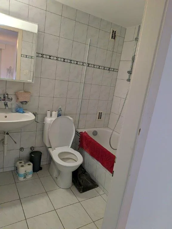 Appartamento di 3 locali luminoso con balcone a Bévilard – disponibile da luglio 2026