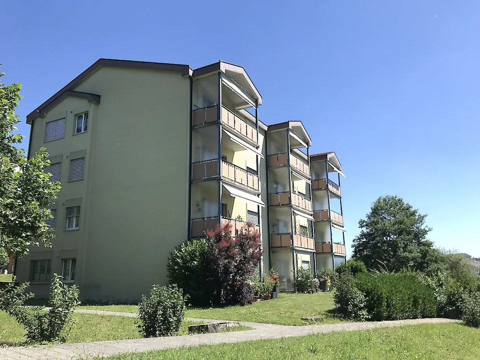 Grosszügige 2.5-Zimmerwohnung in Wünnewil