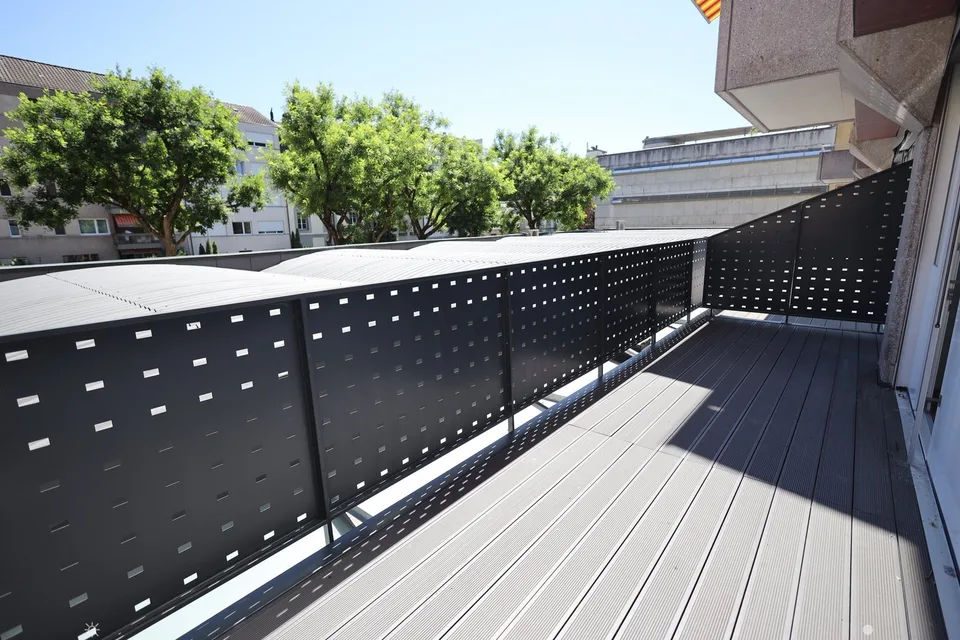 Appartement de 2 pièces rénové à neuf dans le centre de Biel