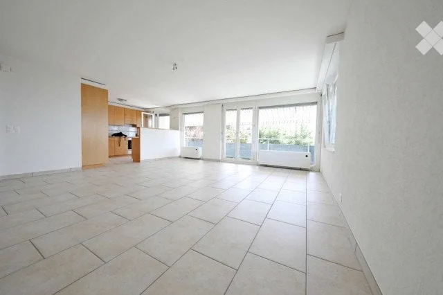 Appartamento luminoso di 4 locali - 100 m2 - vista - calmo - ben situato