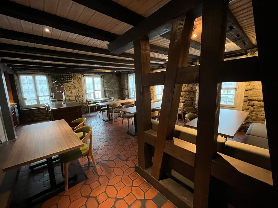 TRADITIONSREICHES RESTAURANT MIT VIEL CHARME