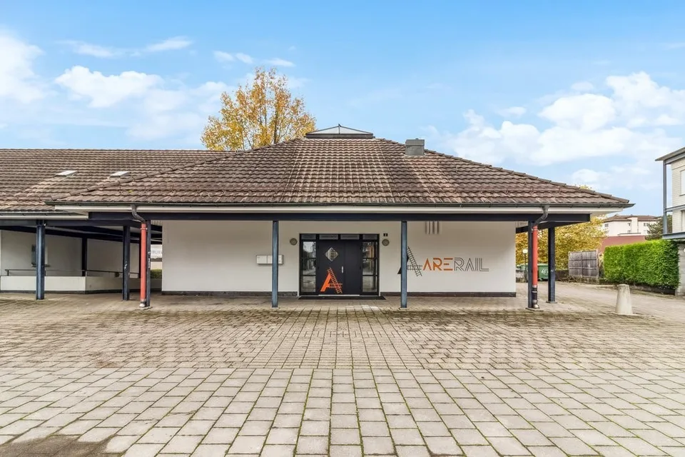 Kita Fläche wenige Gehminuten vom Bahnhof Schwerzenbach