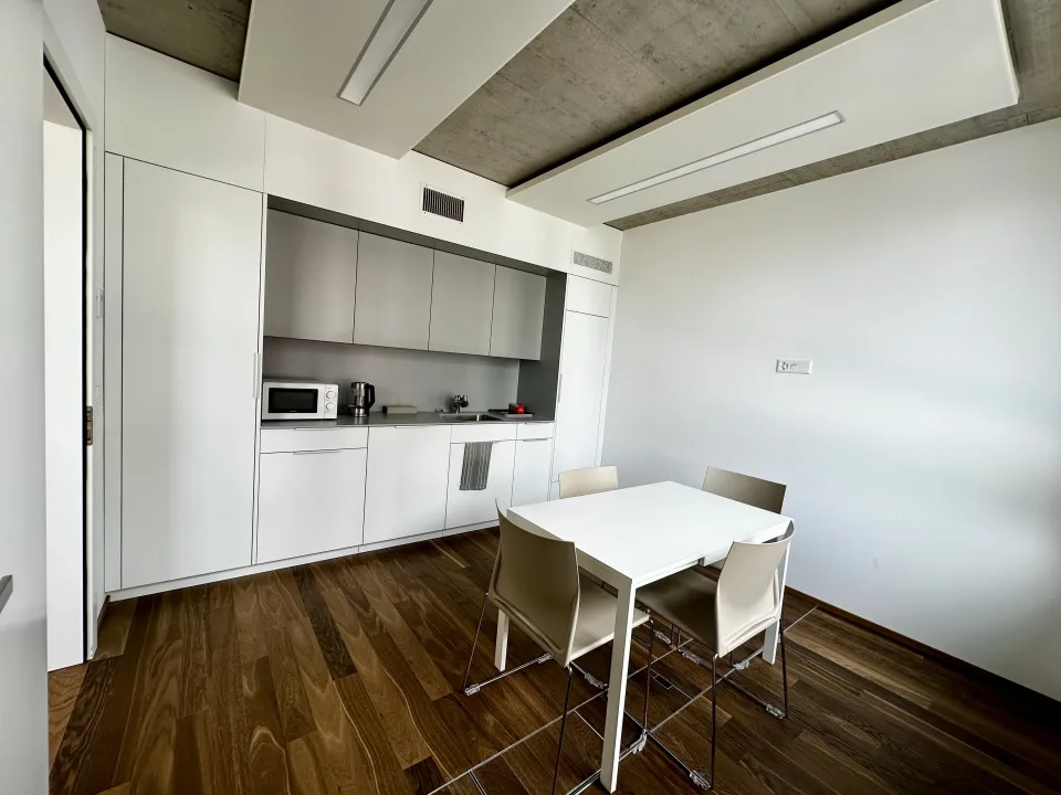 À louer ! Une belle surface administrative moderne, à deux pas de la place de Rome à Martigny ! – photo 6 sur 11