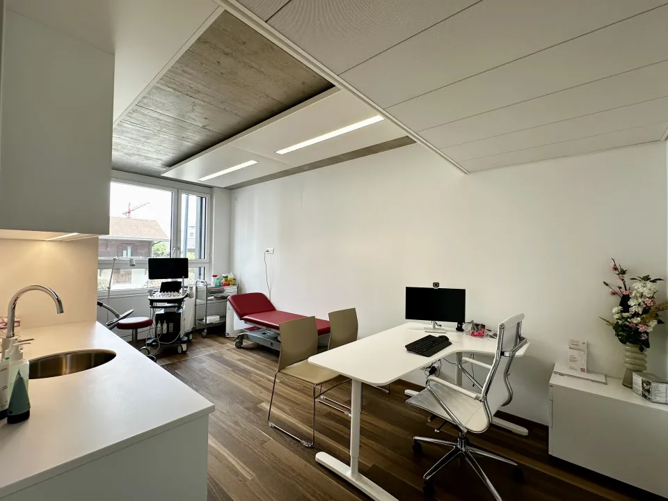 À louer ! Une belle surface administrative moderne, à deux pas de la place de Rome à Martigny ! – photo 8 sur 11