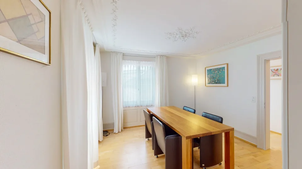 Elegante appartamento di 3,5 locali arredato in posizione privilegiata a Seefeld