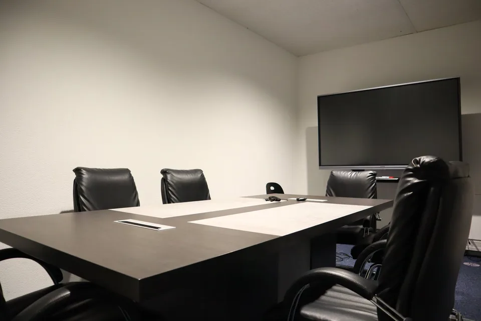 Various office and workspaces for rent in Belp (19–200 m²) – photo 9 of 11