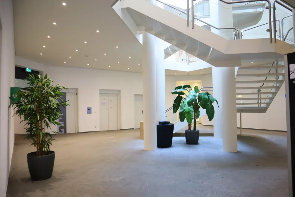 Vari uffici e spazi di lavoro in affitto a Belp (19–200 m²)