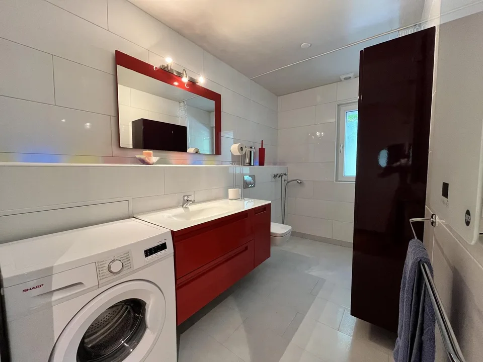 Pregny-Chambésy - 3 pièces meublé de 55 m² avec véranda et jardin - Calme absolu