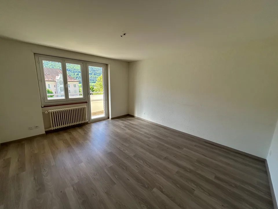 A louer: appartement de 3 pièces avec balcon - Paul-Charmillot 82, St-Imier