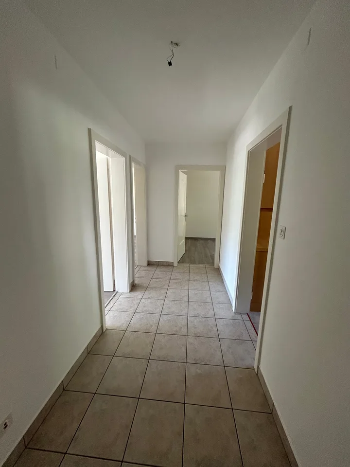 Zu vermieten: 3-Zimmer-Wohnung mit Balkon - Paul-Charmillot 82, St-Imier – Foto 13 von 14
