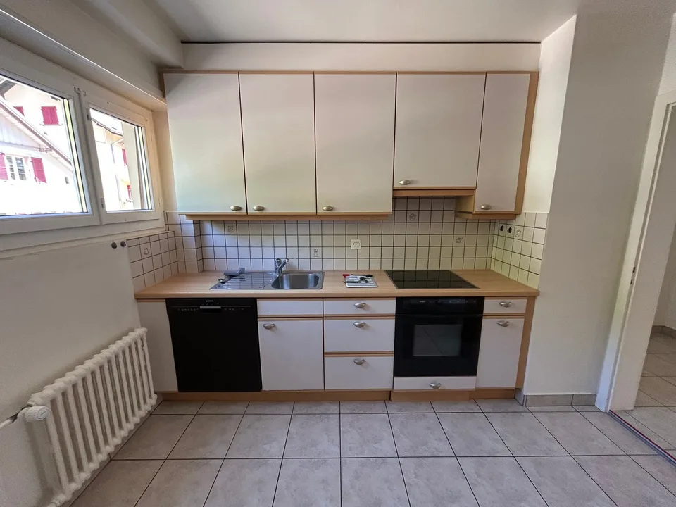 Zu vermieten: 3-Zimmer-Wohnung mit Balkon - Paul-Charmillot 82, St-Imier – Foto 8 von 14
