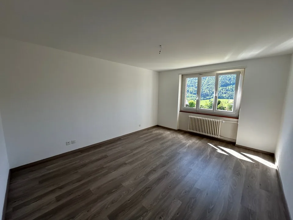 A louer: appartement de 3 pièces avec balcon - Paul-Charmillot 82, St-Imier
