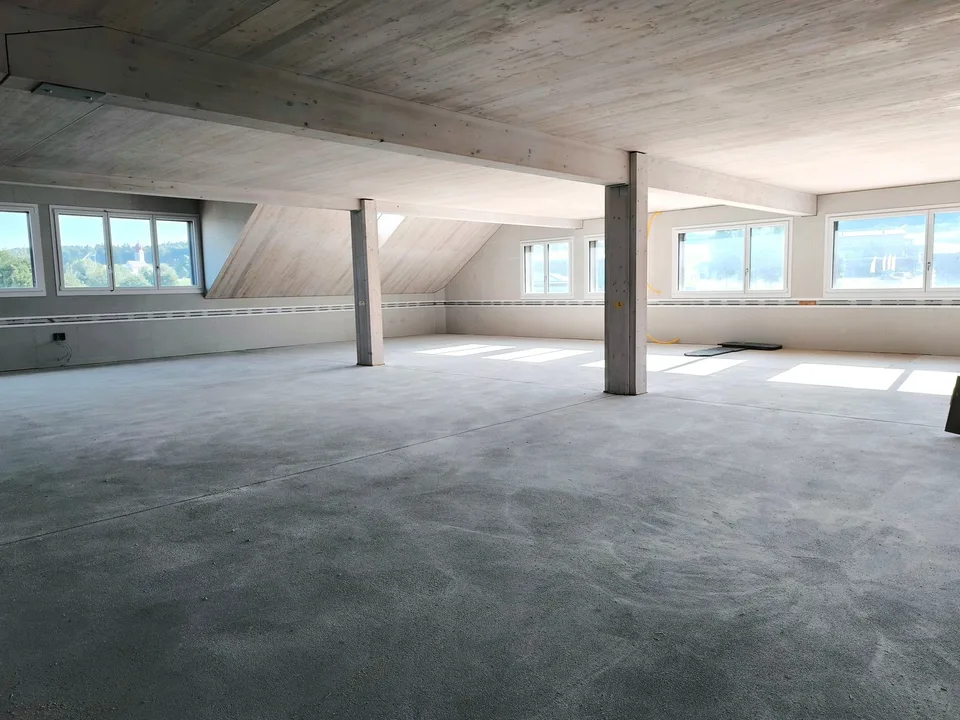 Il tuo nuovo luogo di lavoro: 89m2 e 420m2 di spazi ufficiali in costruzione di alta qualità con terrazza e vista – foto 9 di 20