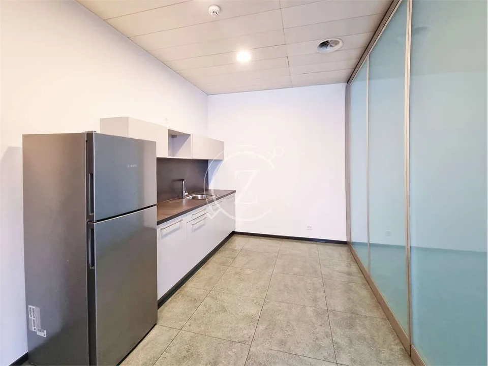 Wir vermieten ein renoviertes Büro