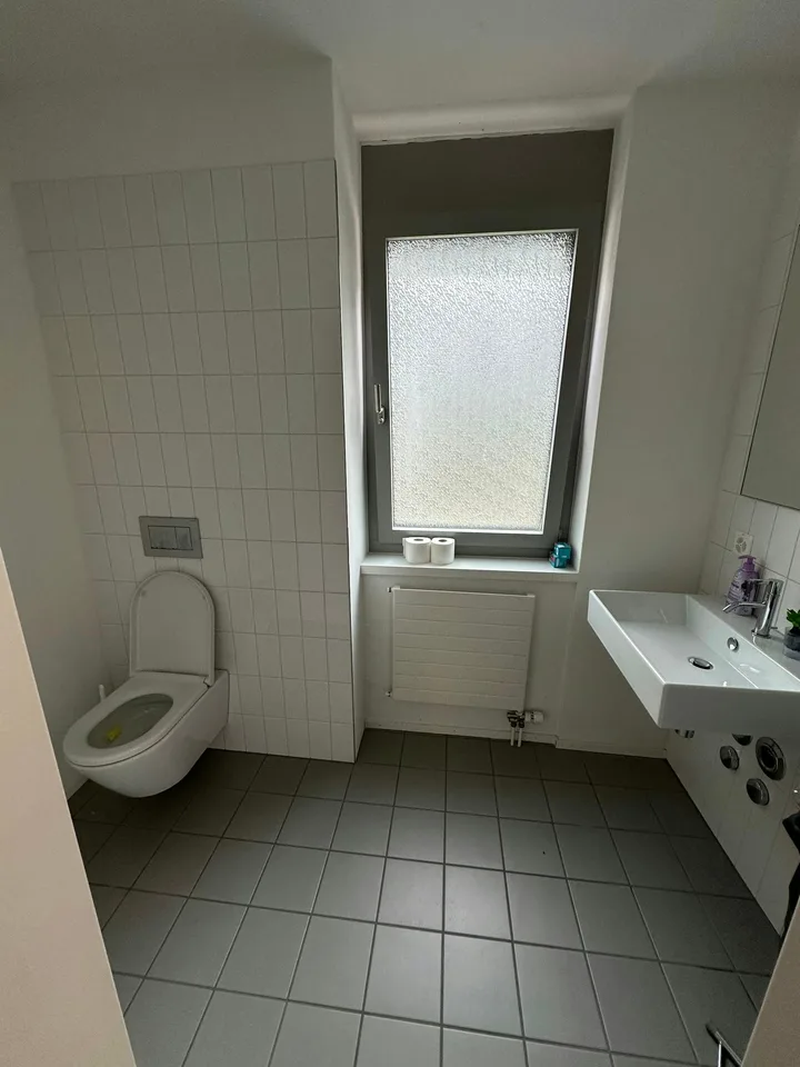 Bureau aménagé recherche sous-locataire – photo 11 sur 12