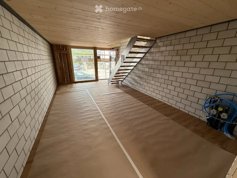2 camere, 61 m², piano terra direttamente alla stazione