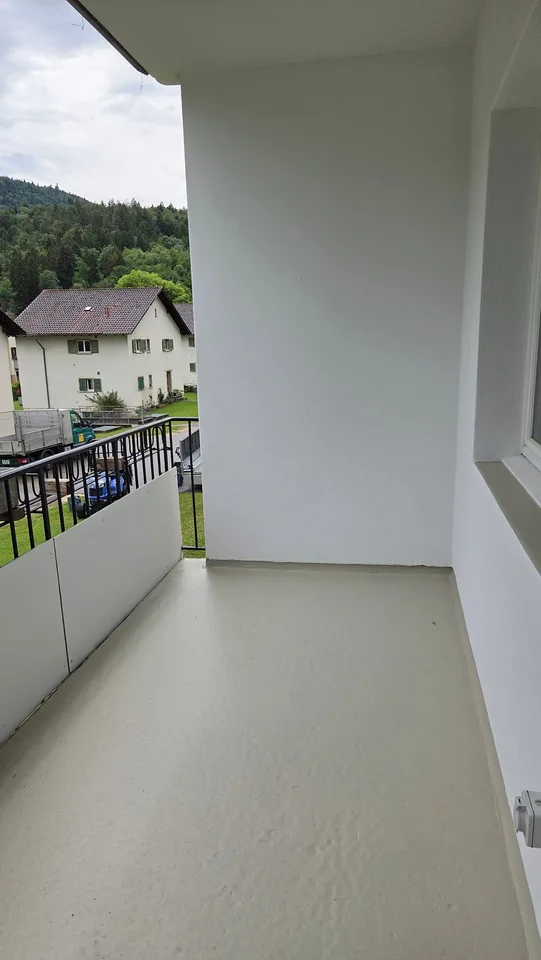 Appartamento situato in un piccolo edificio di 4 unità. – foto 15 di 16