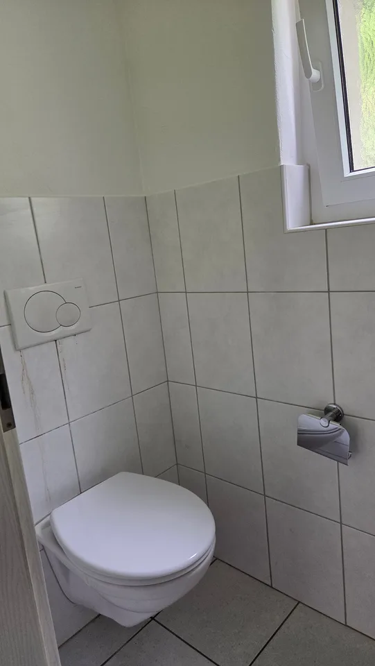 Appartamento situato in un piccolo edificio di 4 unità. – foto 11 di 16