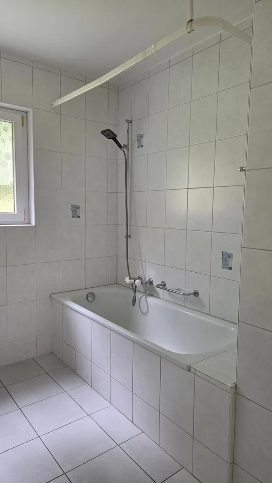 Appartamento situato in un piccolo edificio di 4 unità. – foto 7 di 16