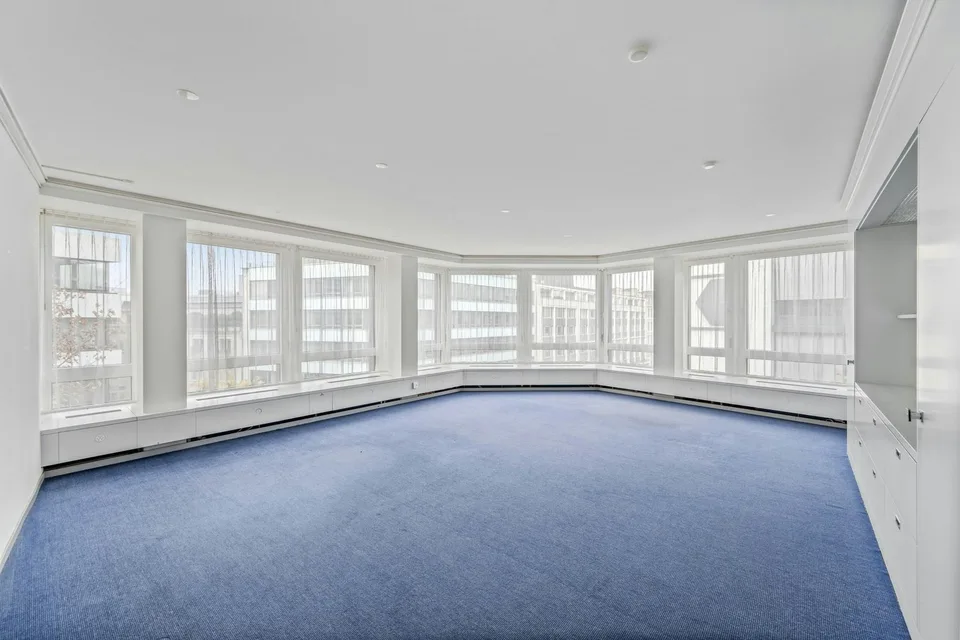 Arbeiten mit Stil: Moderne Bürofläche am Aeschenplatz