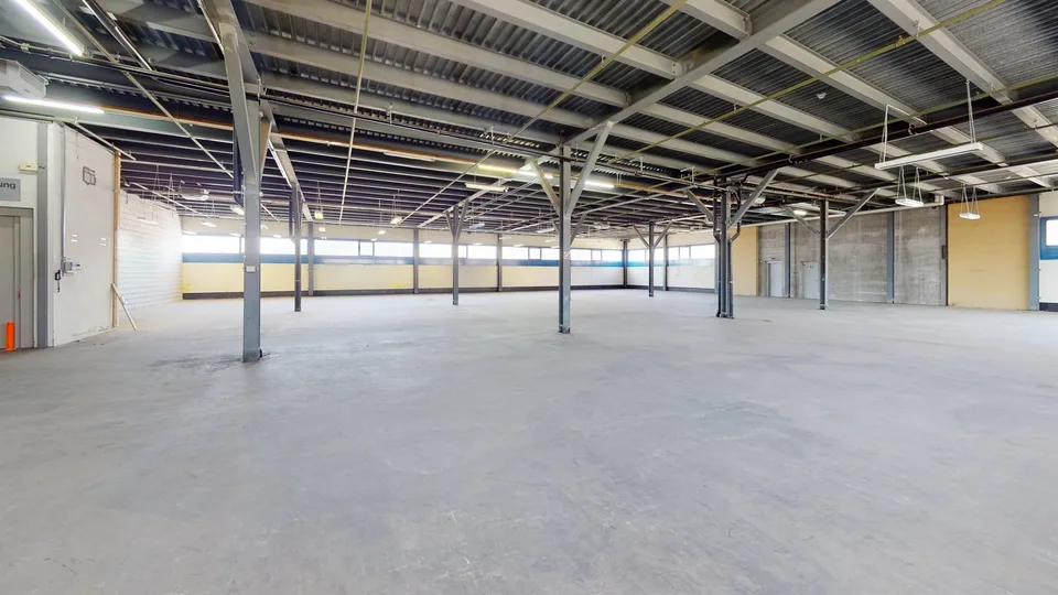 Grosszügige Lagerfläche (ca. 830 m2) im 2. Obergeschoss – Foto 6 von 9
