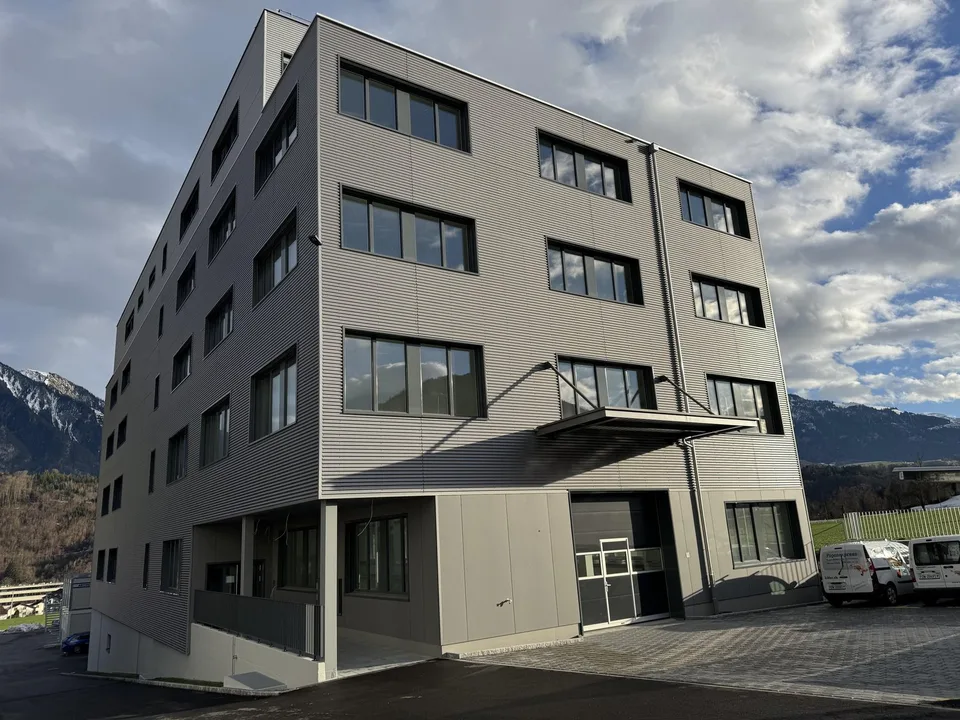 Il tuo posto per il successo: Spazi commerciali flessibili ad Alpnach