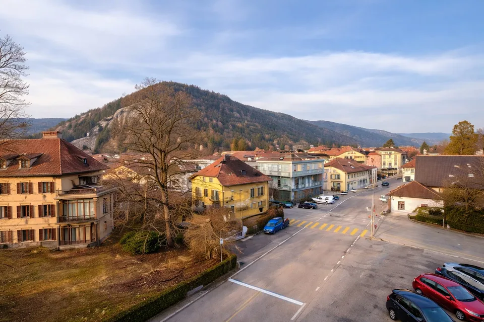2.5 room bright apartment in Fleurier – ideal for students!