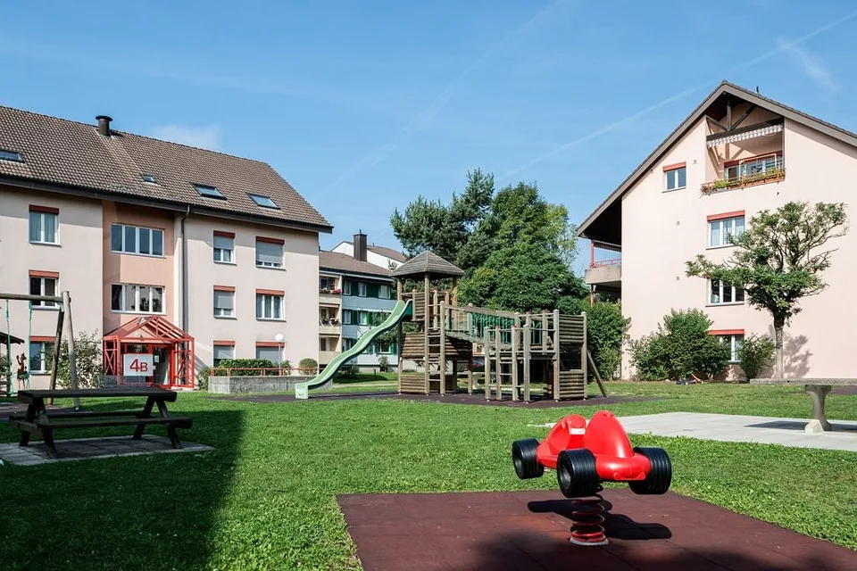 Grosszügige 4.5-Zimmerwohnung im Dachgeschoss mit Balkon
