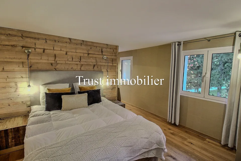 LOC 207 - CHALET BOIS DORÉ