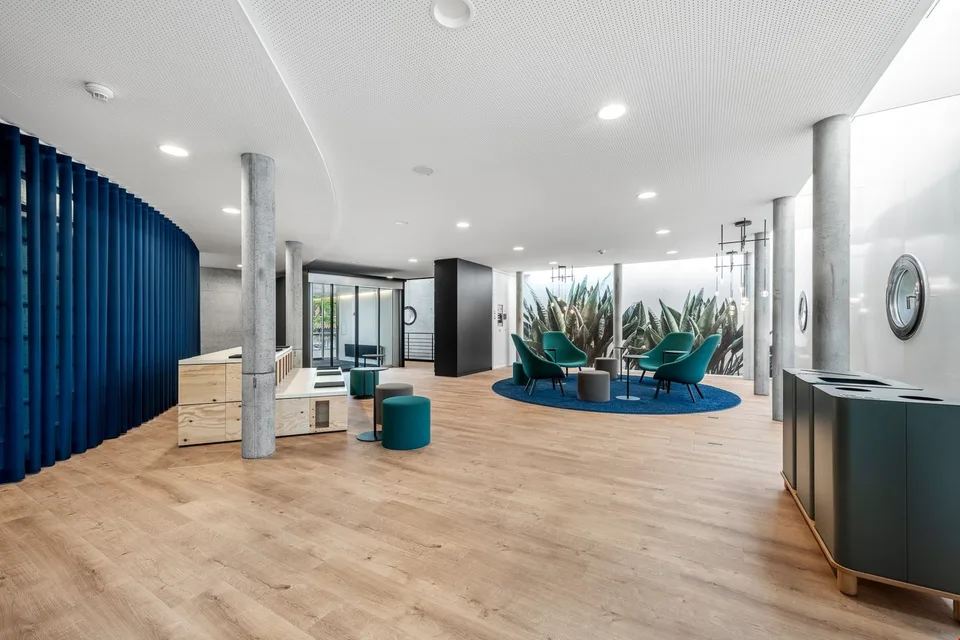 Modern & kompakt: ausgebautes Büro direkt in der Stadt