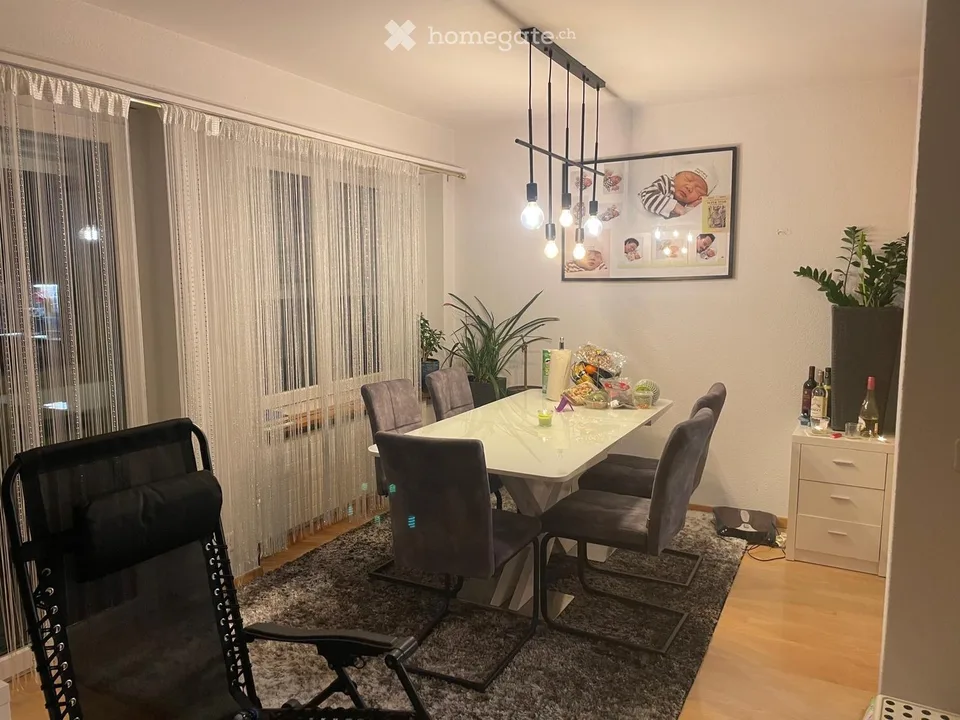 Nachmieter Gesucht Charmante 4.5-Zimmer-Wohnung mit Garage in Starrkirch-Wil